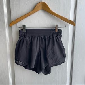 lululemon black hotty hot short